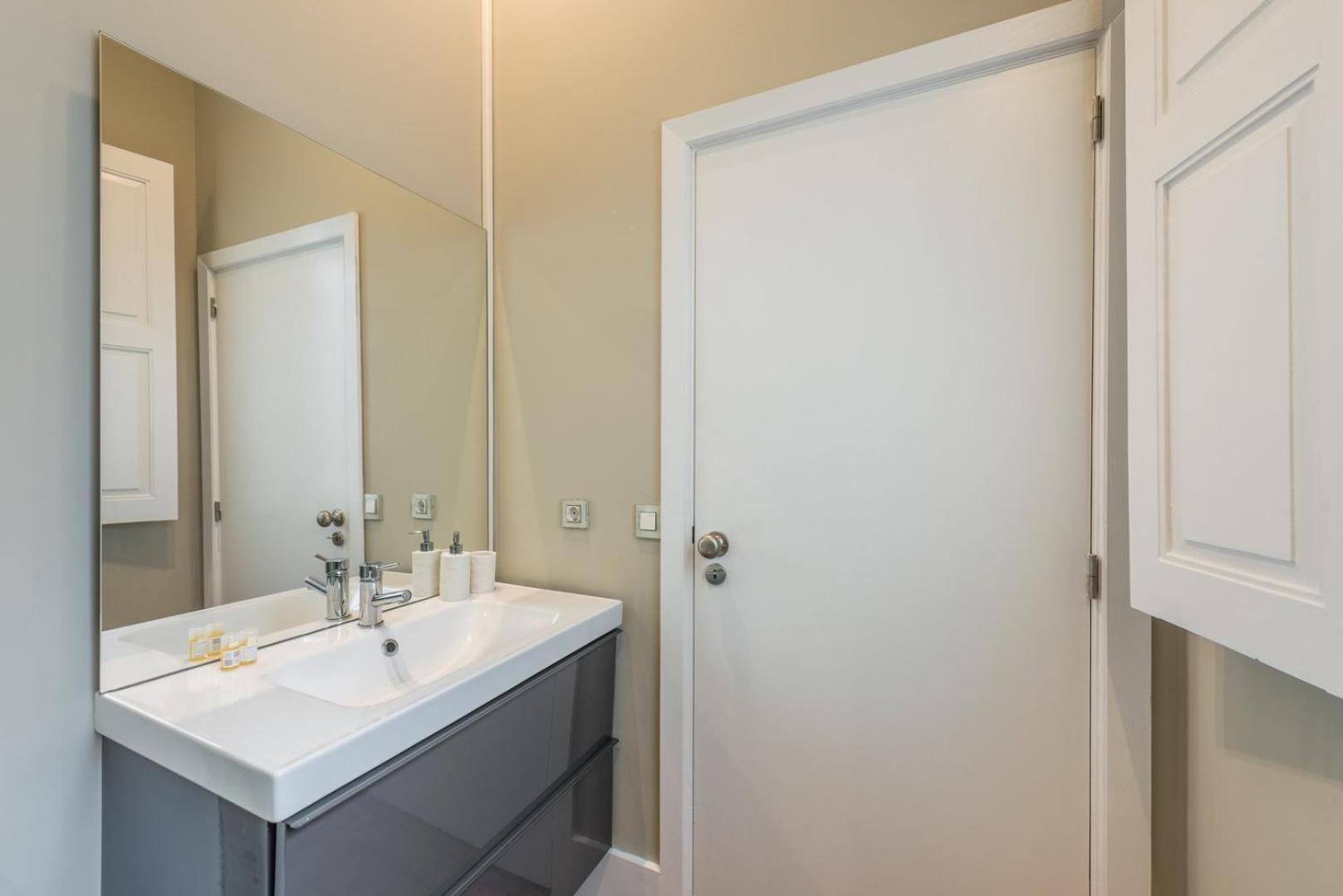 Guestready - Theater Manor Daire Porto Dış mekan fotoğraf